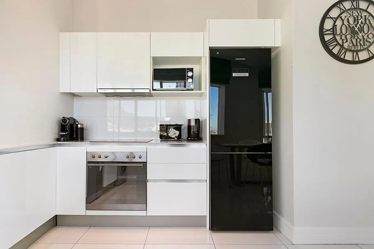 Stay In Luxury At Stonehill Place Cape Town Apartment